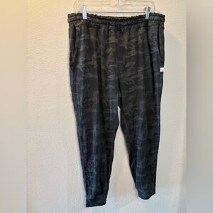Vuori Performance Joggers